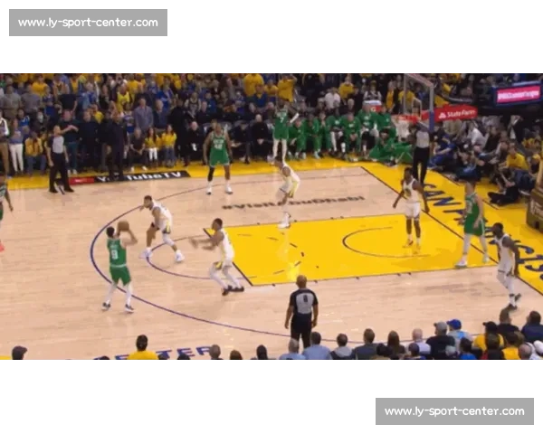 三分命中率的起伏，考验着球员的心理素质